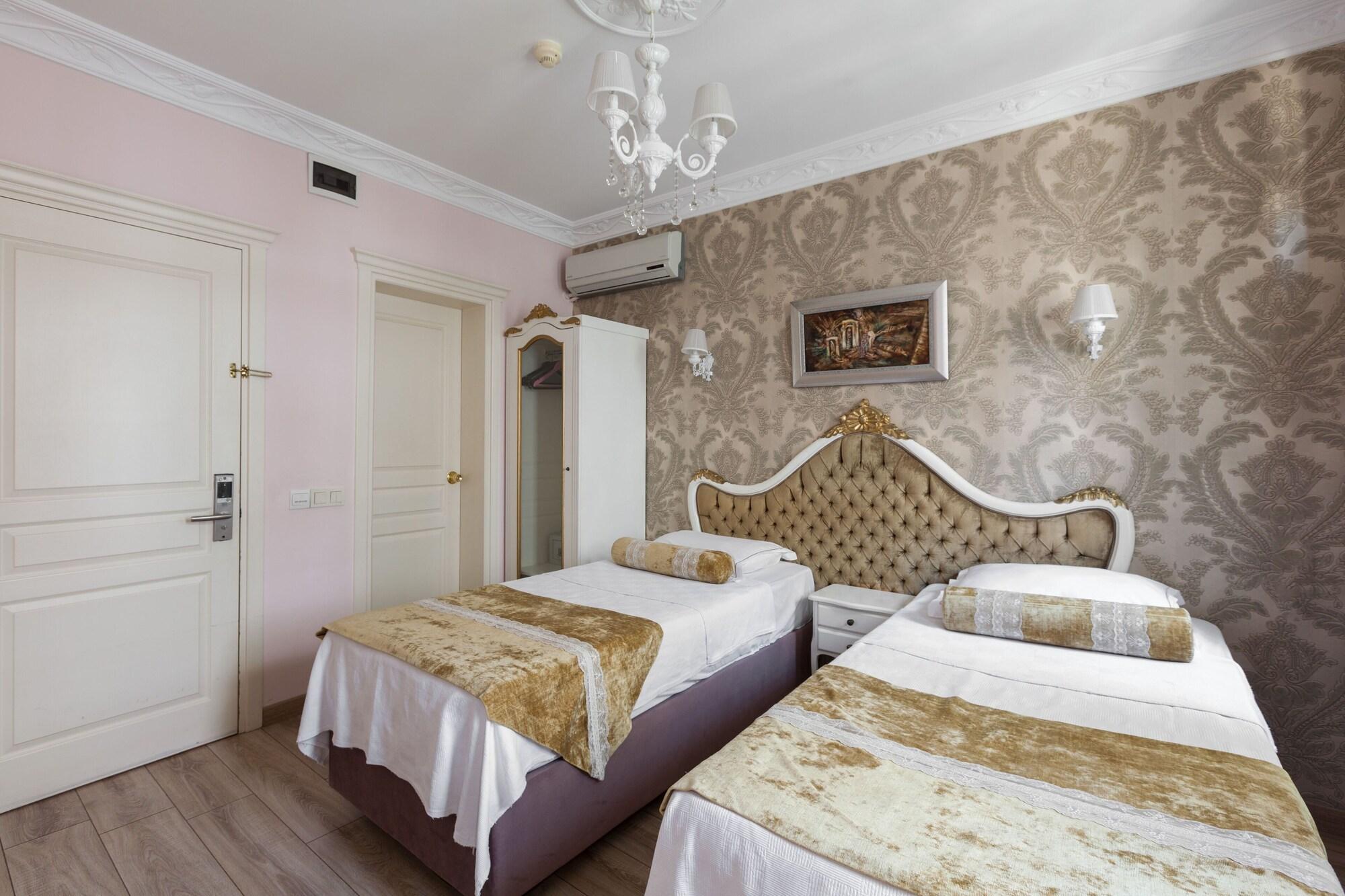 Romantic Hotel Истанбул Екстериор снимка